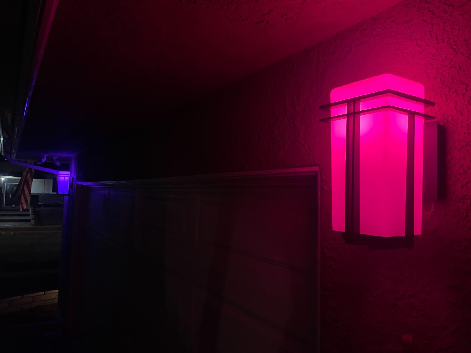 Great looking, but glass shade is a bit small