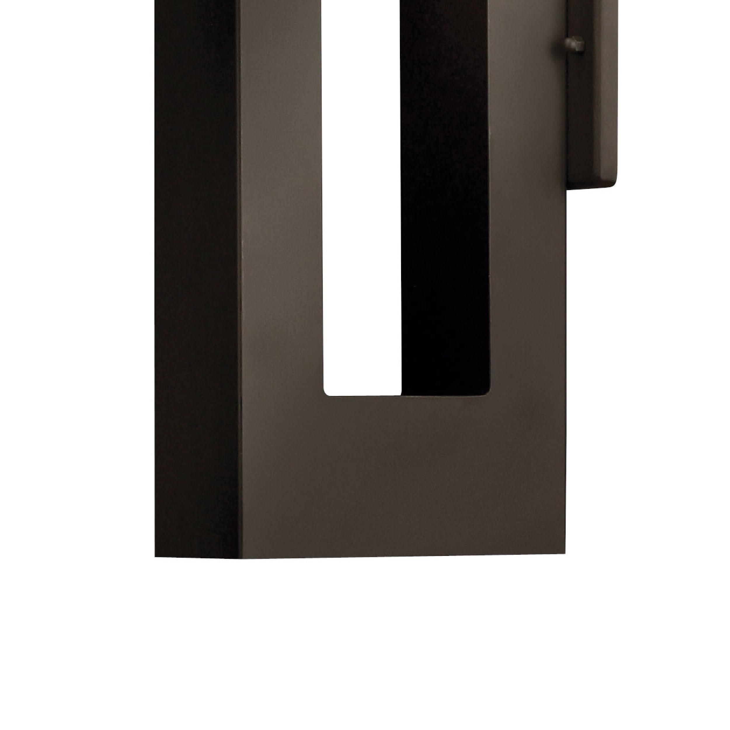 hinkley-atlantis-medium-wall-mount-outdoor-lantern-aluminum-etched-glass-lens-in image 3