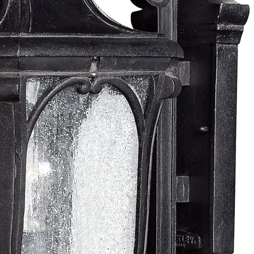 hinkley-trafalgar-traditional-one-light-small-outdoor-wall-mount-in-museum-black image 8