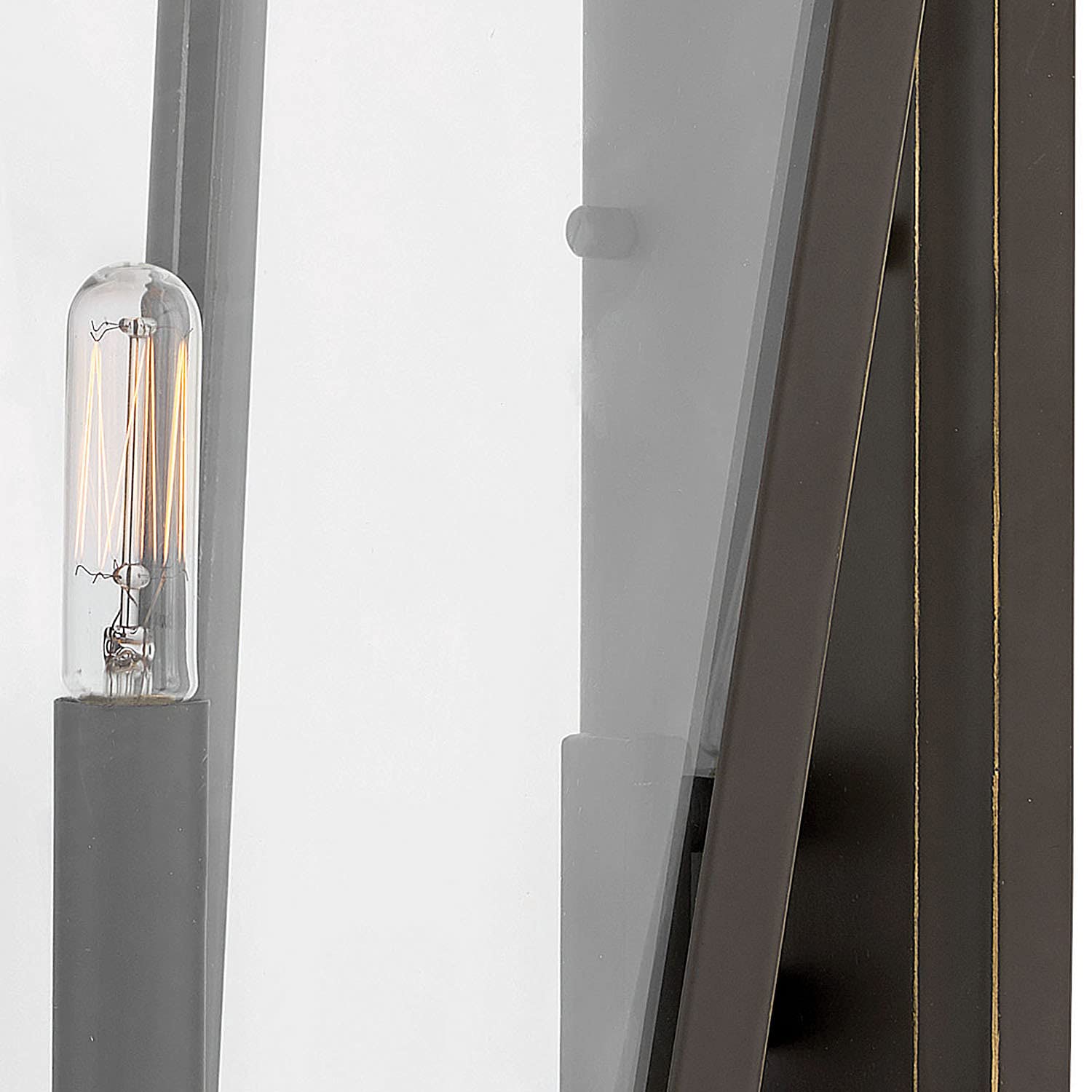 hinkley-jaymes-large-wall-mount-outdoor-lantern-in-oil-rubbed-bronze-with-clear- image 5