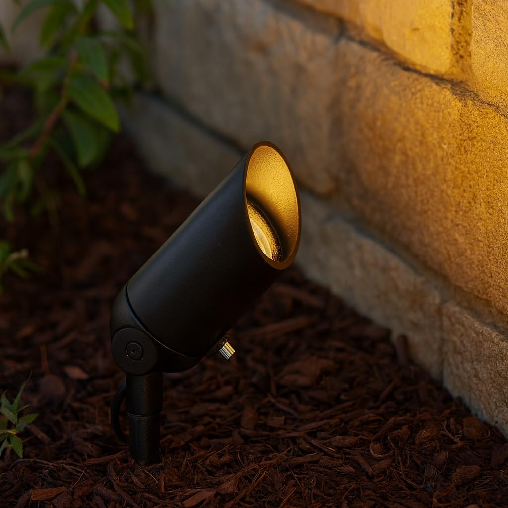 hinkley-lumacore-120v-variable-output-led-accent-spot-light-2700k-with-3-interch image 3