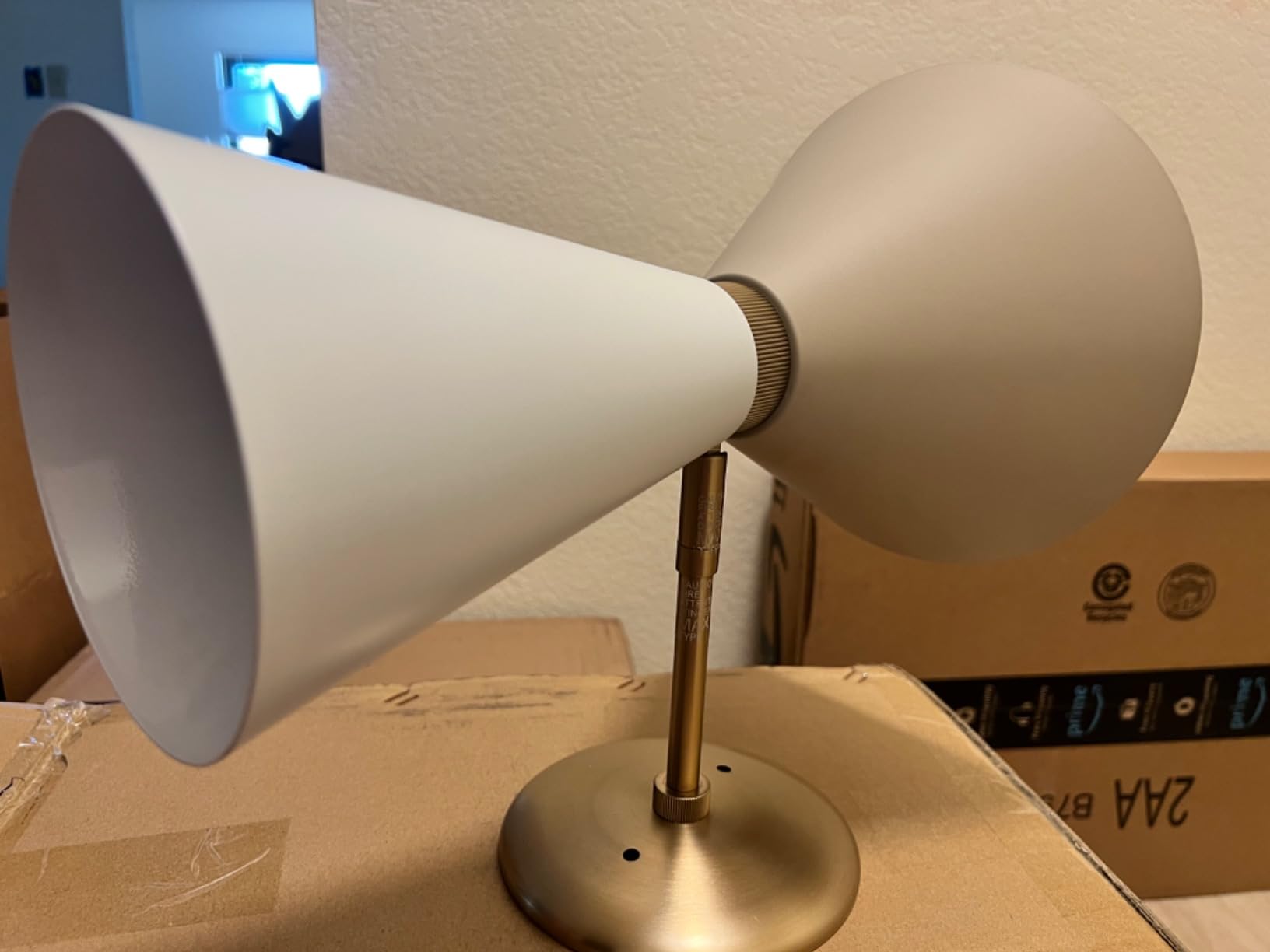 Great looking sconce