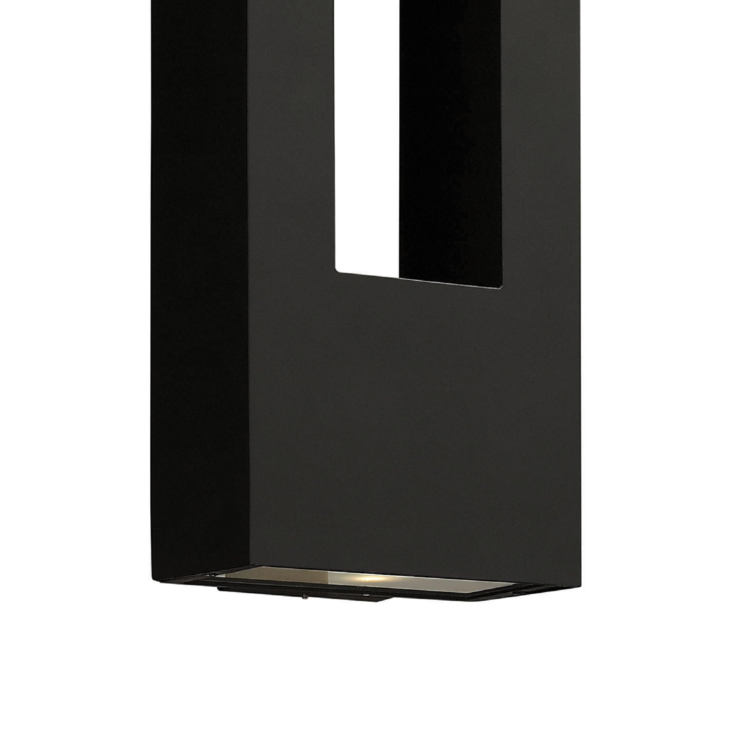 hinkley-atlantis-large-wall-mount-outdoor-lantern-integrated-led-satin-black-dar image 6