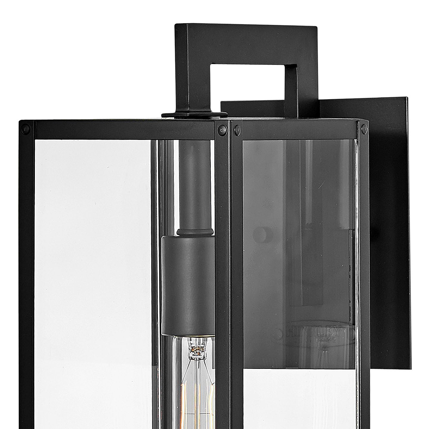 hinkley-max-2594bk-medium-outdoor-wall-mount-lantern-hand-welded-aluminum-frame- image 3