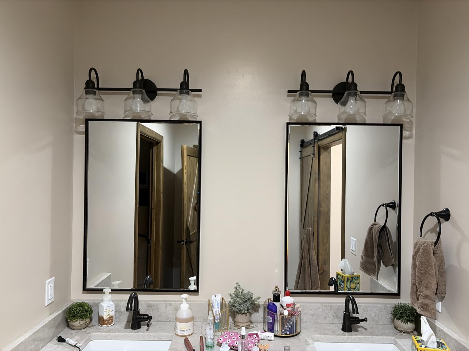 Nice but mounting bracket is cheap