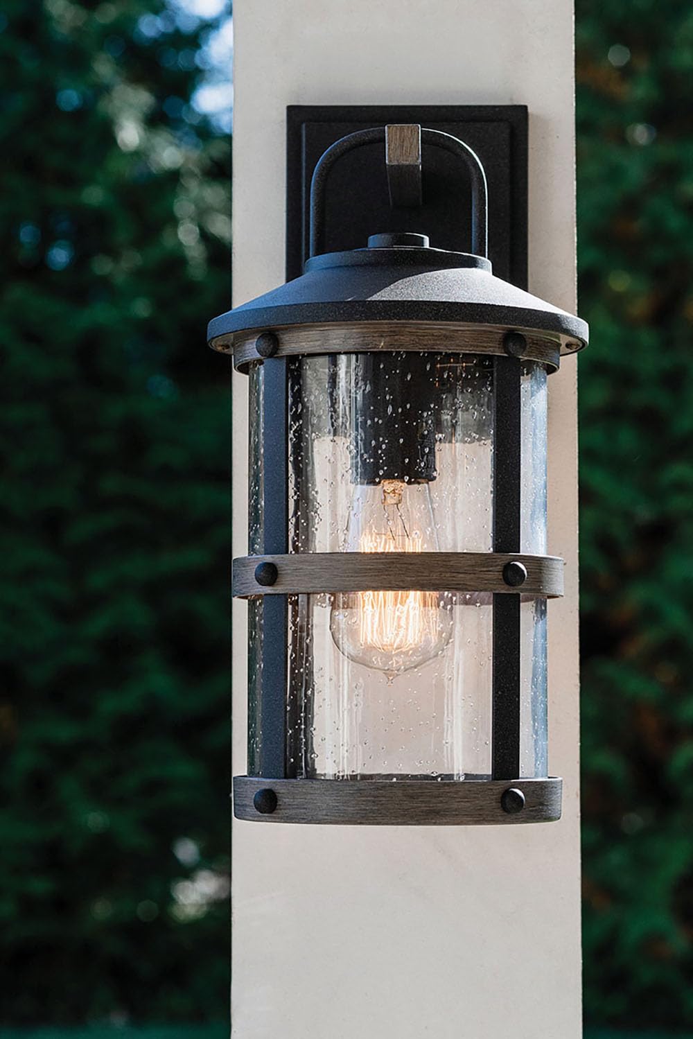 hinkley-lakehouse-one-light-medium-led-outdoor-wall-mount-lantern-black image 2