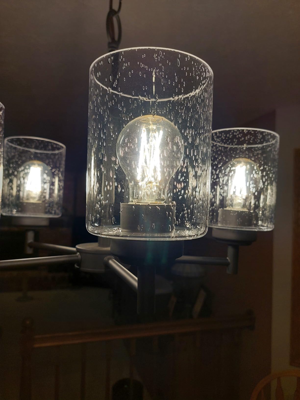 Elegant but needs keyless bulbs