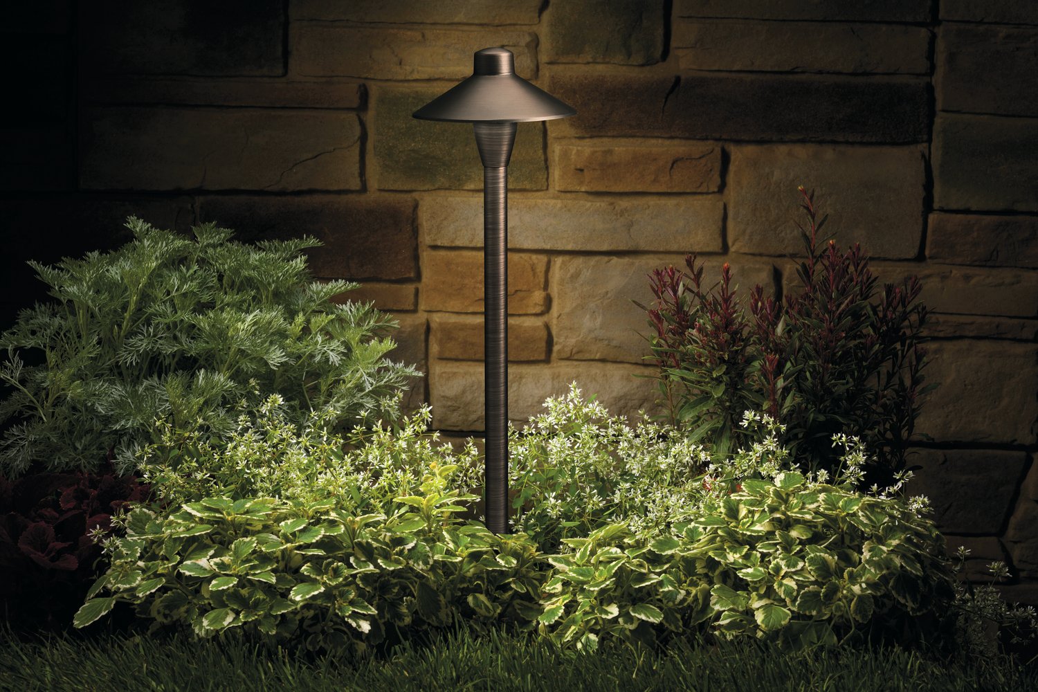 kichler-12v-landscape-path-light-centennial-brass-cast-brass-construction-model- image 2