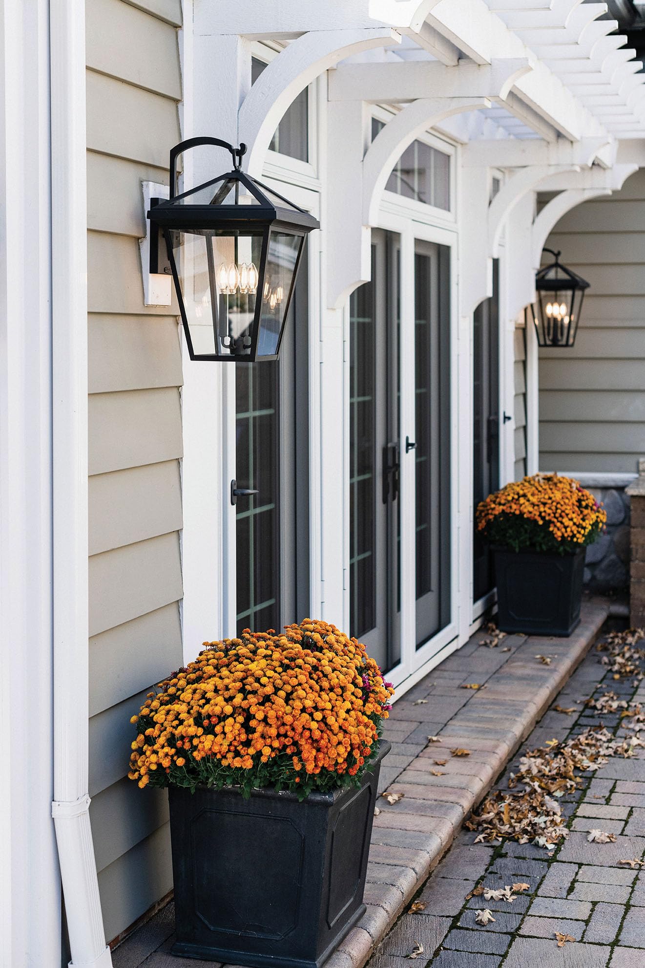 hinkley-alford-place-2568mb-ll-extra-large-outdoor-led-wall-lantern-museum-black image 6