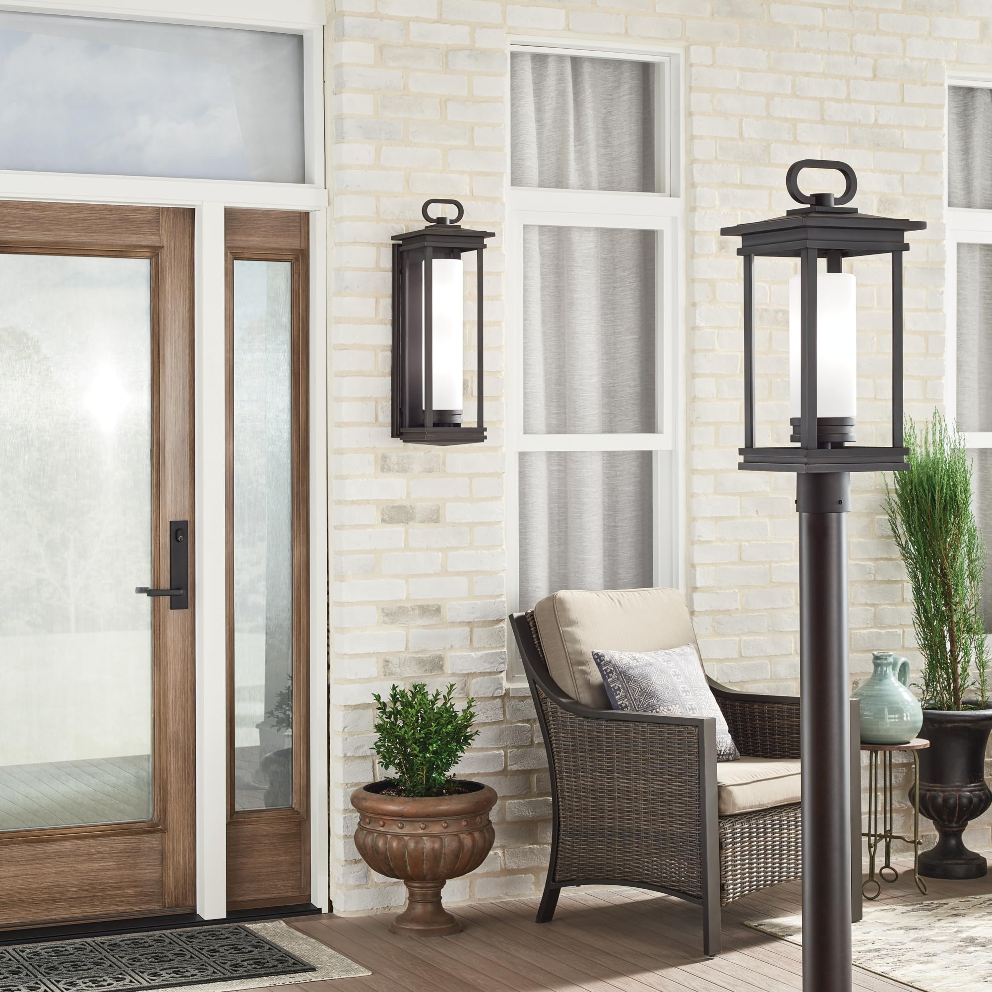 kichler-south-hope-outdoor-post-light-rubbed-bronze-with-satin-etched-opal-glass image 5