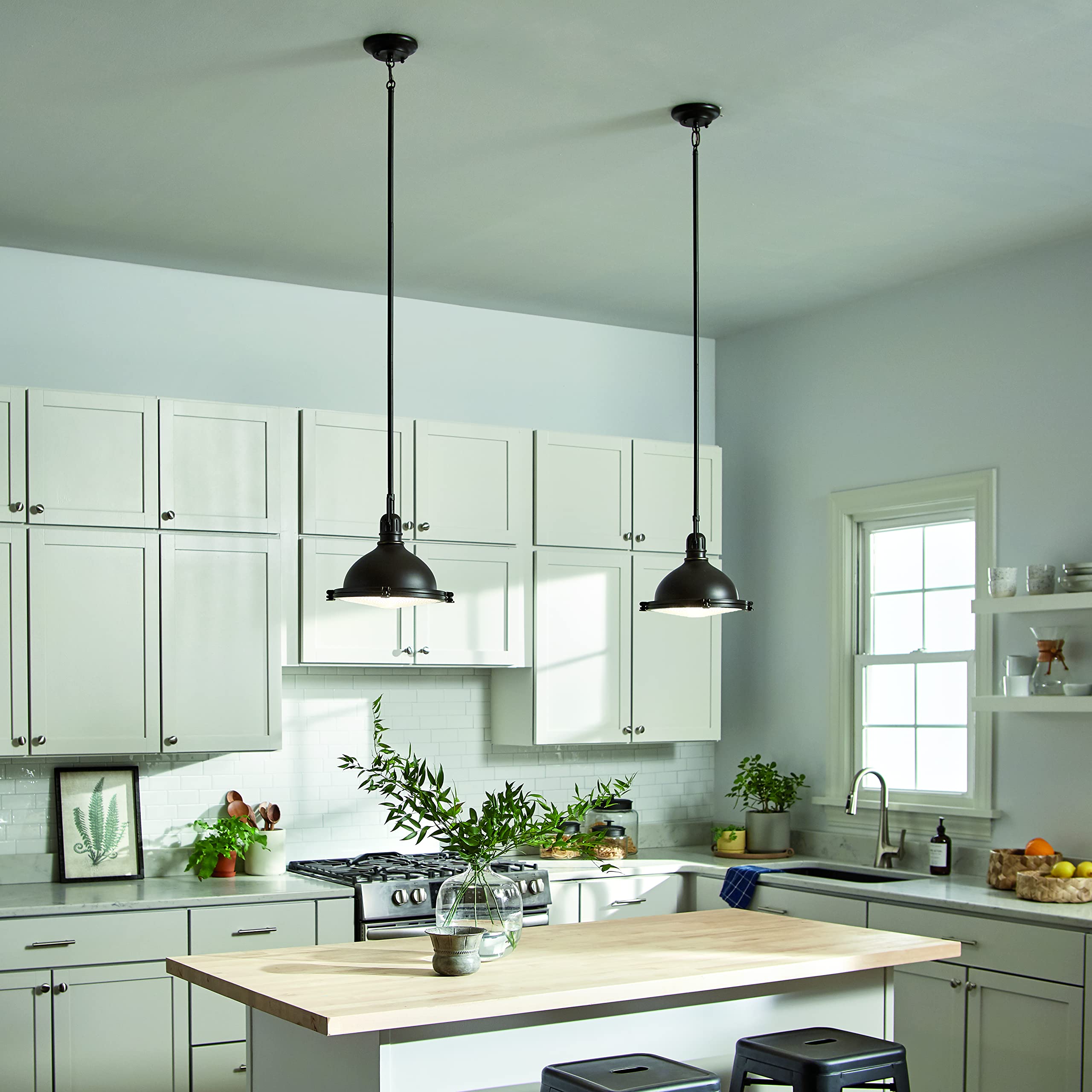 kichler-hatteras-bay-pendant-light-in-olde-bronze-with-clear-fresnel-lens-model- image 7