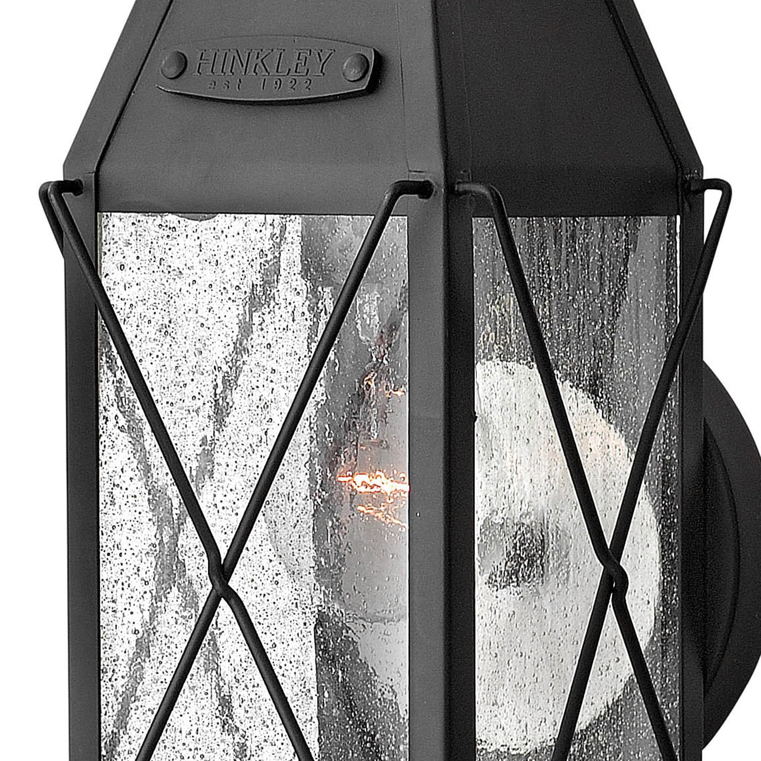 hinkley-york-traditional-one-light-wall-mount-lantern-black-finish image 3