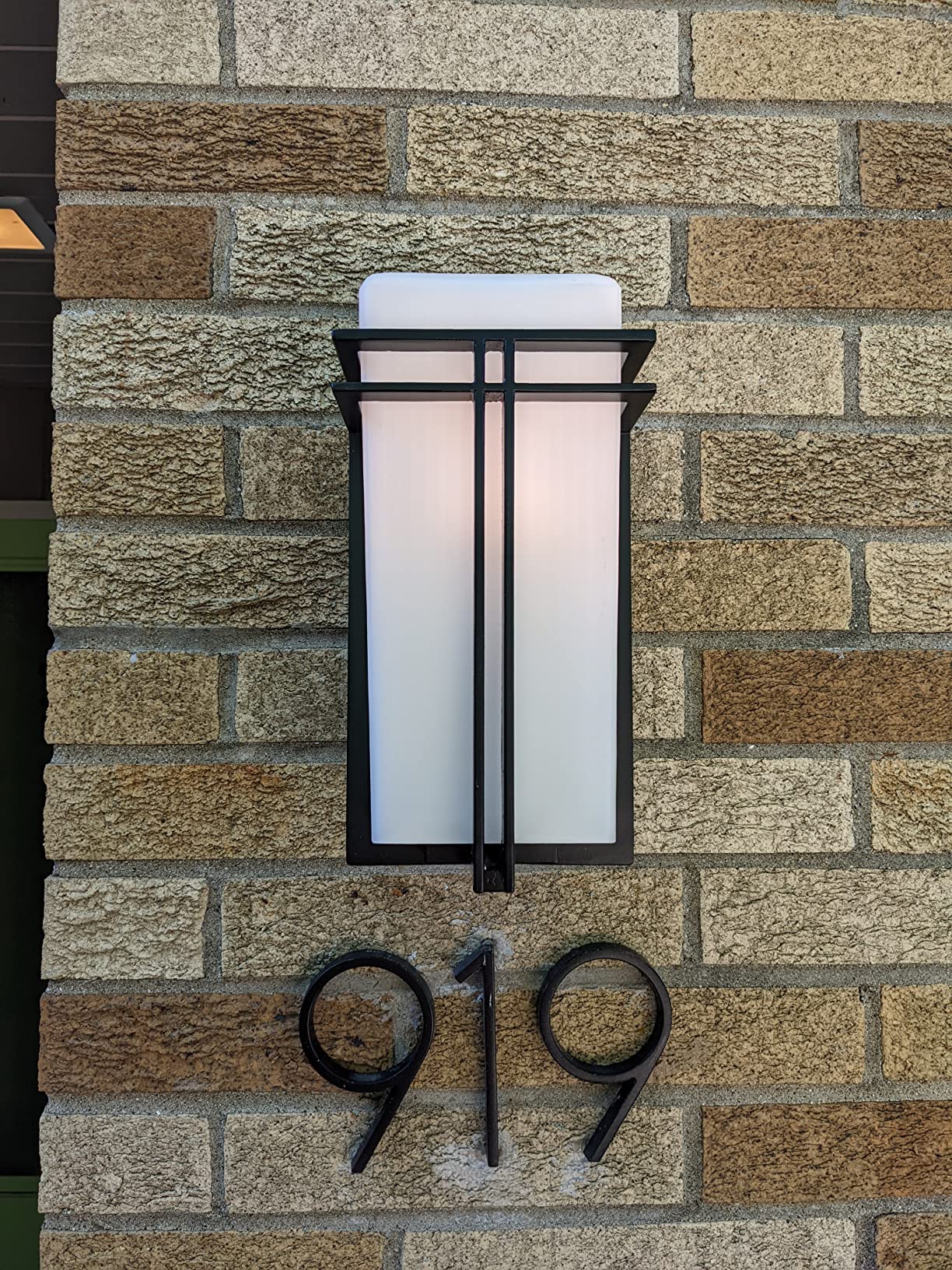 Nice sconce, but a bit heavy