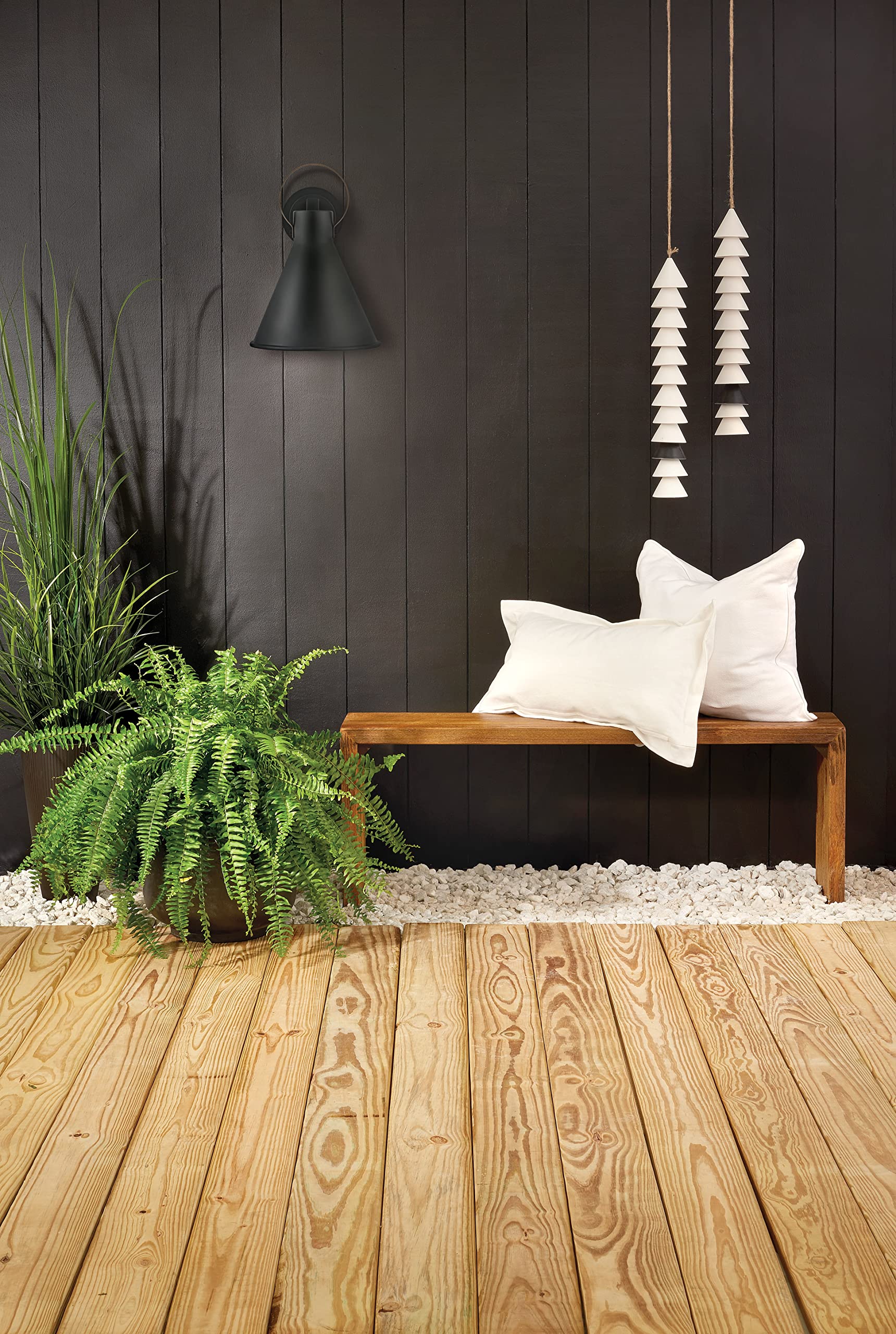 hinkley-winnie-medium-single-light-wall-mount-outdoor-lantern-coastal-elements-m image 4