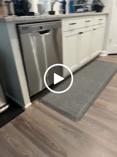 Good mat, but collects crumbs