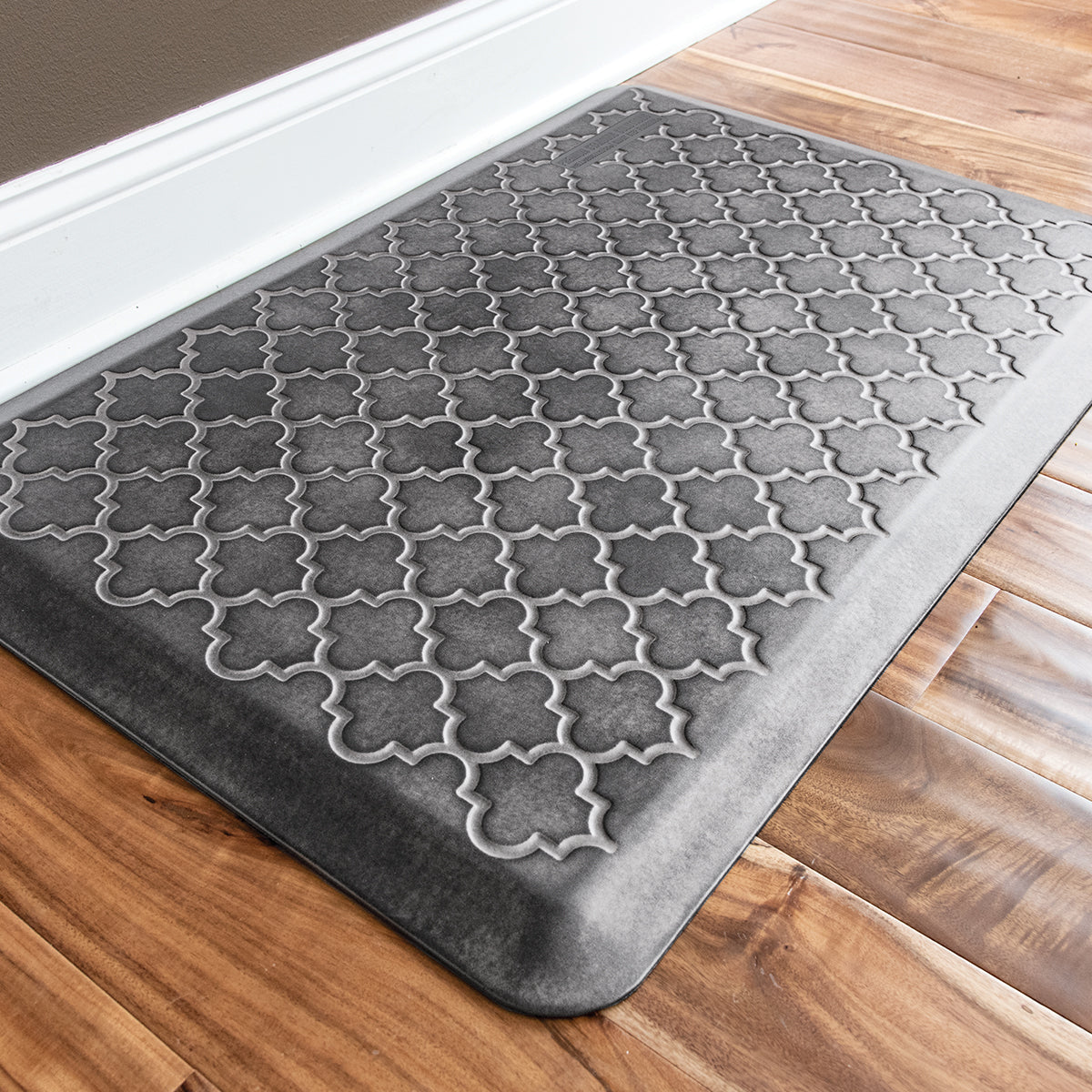 wellnessmats-trellis-3-x-2-anti-fatigue-mat-onyx image 2