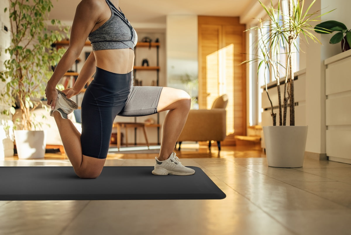 wellnessmats-fitnessmats-47-x-26-gray-fitness-mat image 3