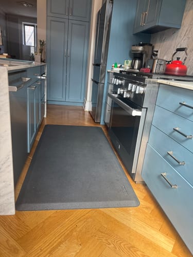 Great mat, slight odor at first